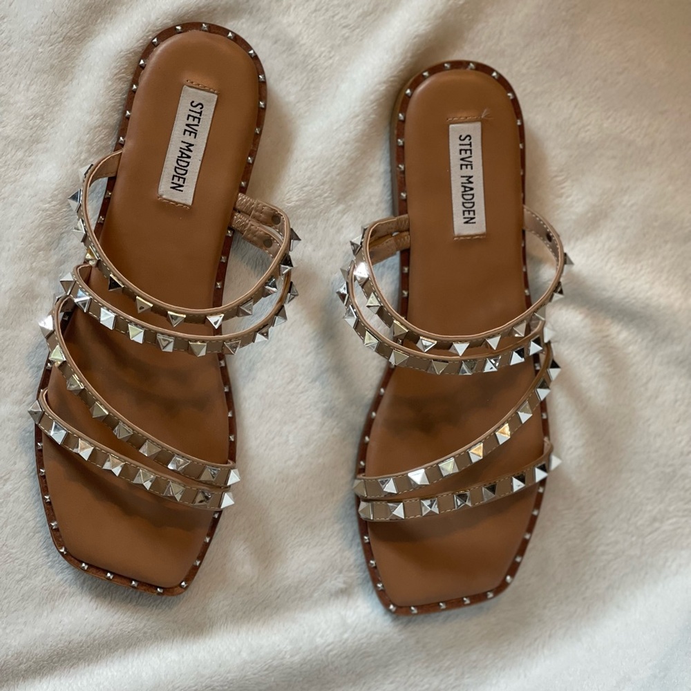 Tan Brown Steve Madden studded sandals 8.5
